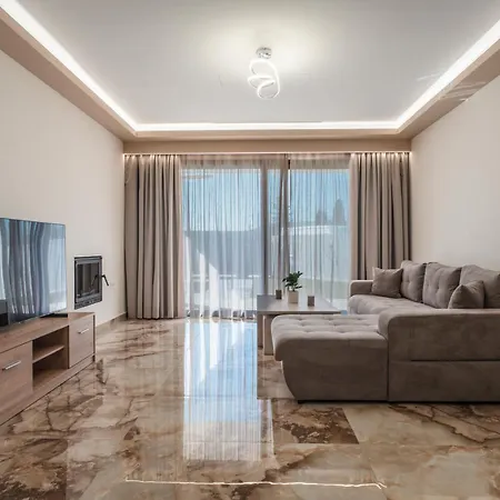 Zante Diamond Gaitani